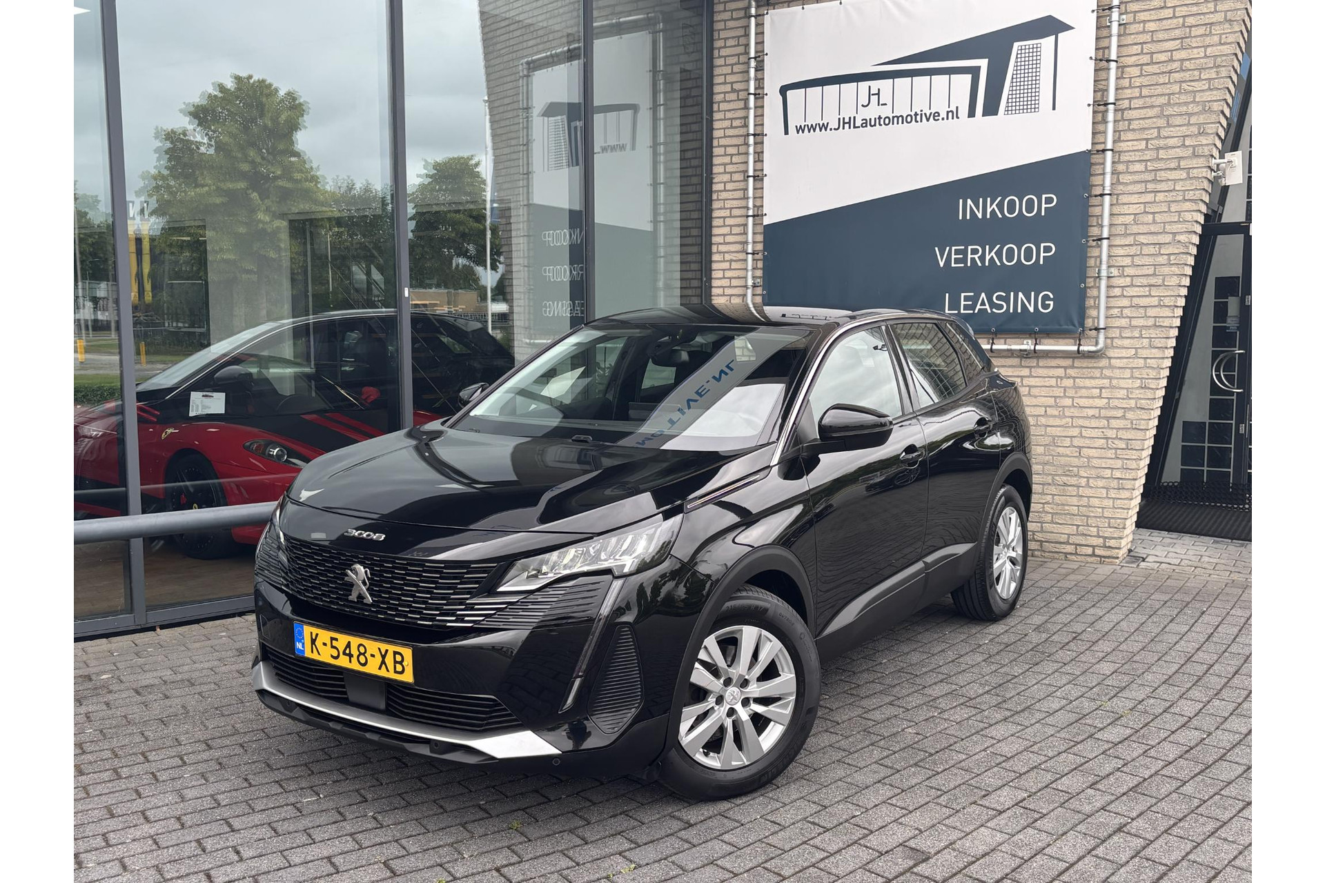 Peugeot 3008 1.2*130PK*NAVI*ECC*CRUISE*CAMERA*CARPLAY*RIEM.VV*